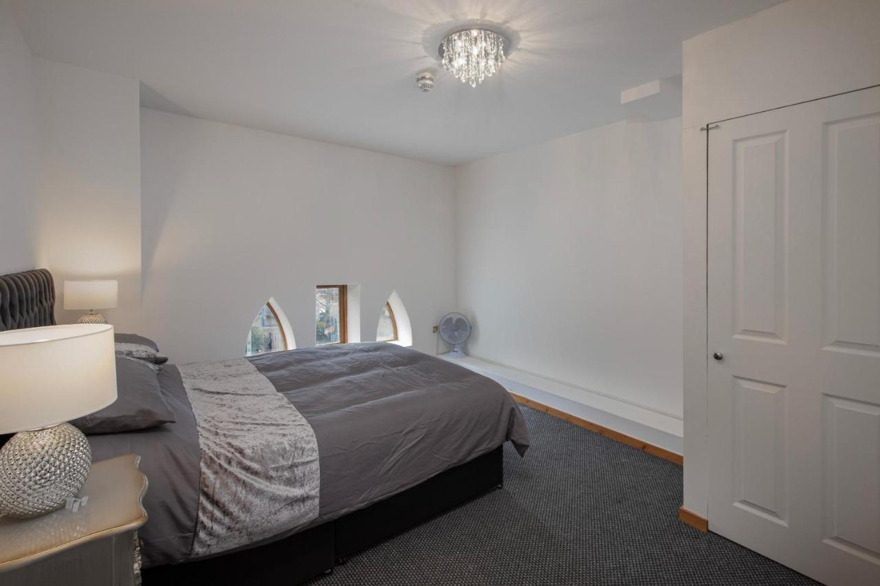 Elegant Church Conversion Close To Blackpool Tower Exterior photo